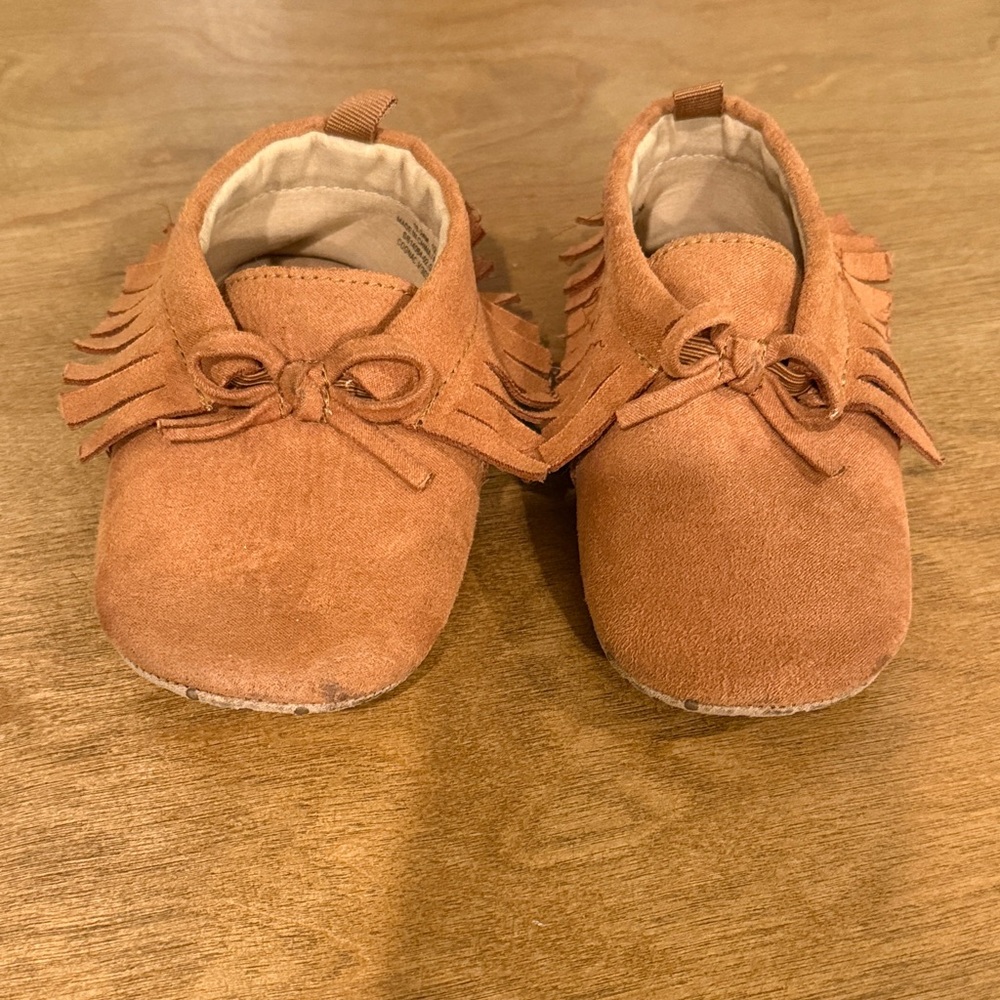 Old Navy Tan Suede Kids Moccasins with Fringe